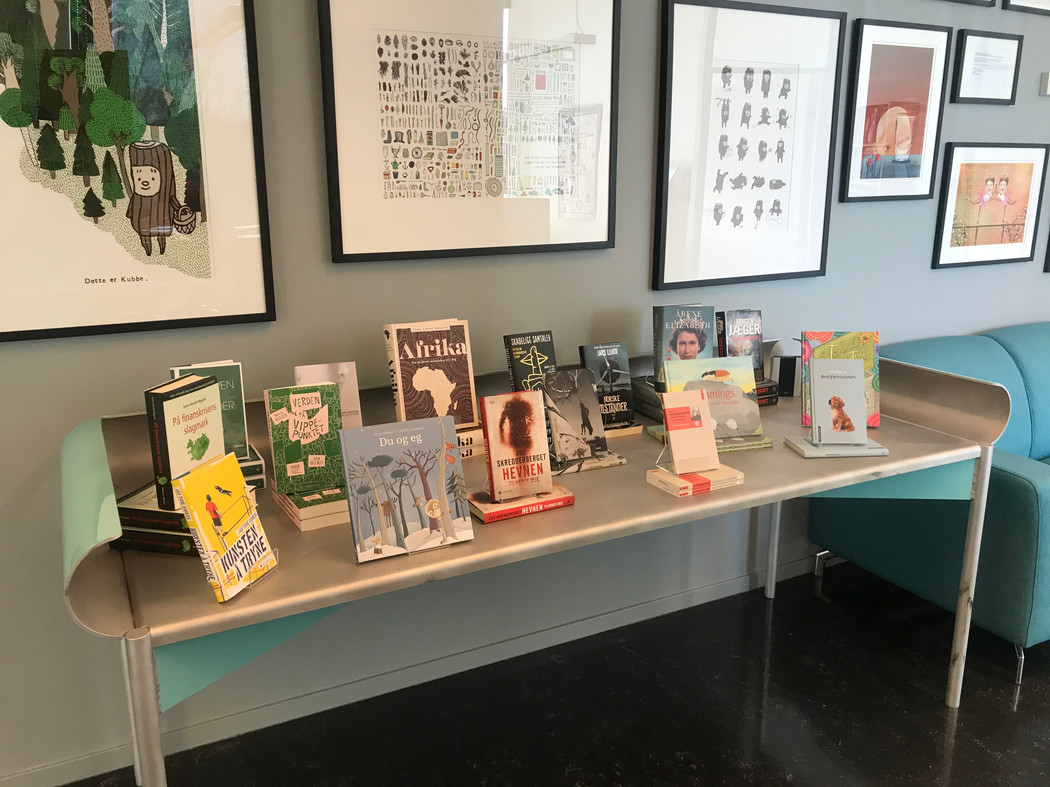 Spring's selected titles on display at NORLA's premises. The table is from the collection of furniture of Norway's Guest of Honour pavilion at the 2019 Frankfurter Buchmesse, all designed by manthey kula and LCLA Office.
(Photo: Ellen Trautmann Olerud).