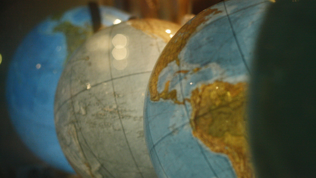 Eksport og markedstilskudd foto mette globuser blurred nøytral ill