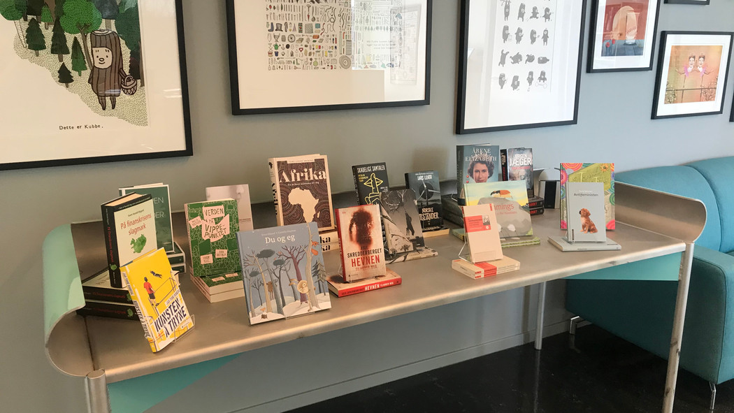 Spring's selected titles on display at NORLA's premises. The table is from the collection of furniture of Norway's Guest of Honour pavilion at the 2019 Frankfurter Buchmesse, all designed by manthey kula and LCLA Office.
(Photo: Ellen Trautmann Olerud).